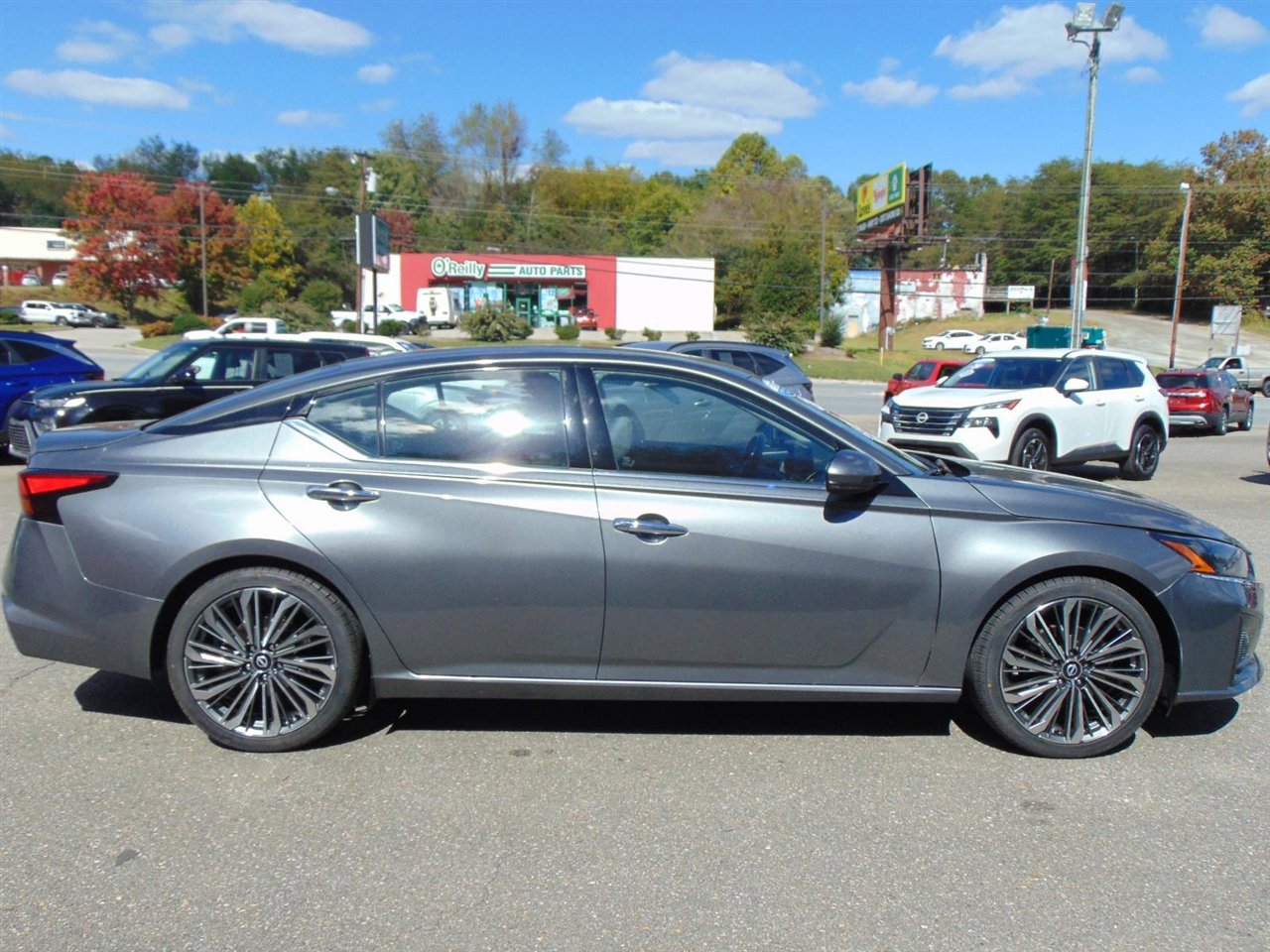 Used 2023 Nissan Altima 2.5 SL image 4