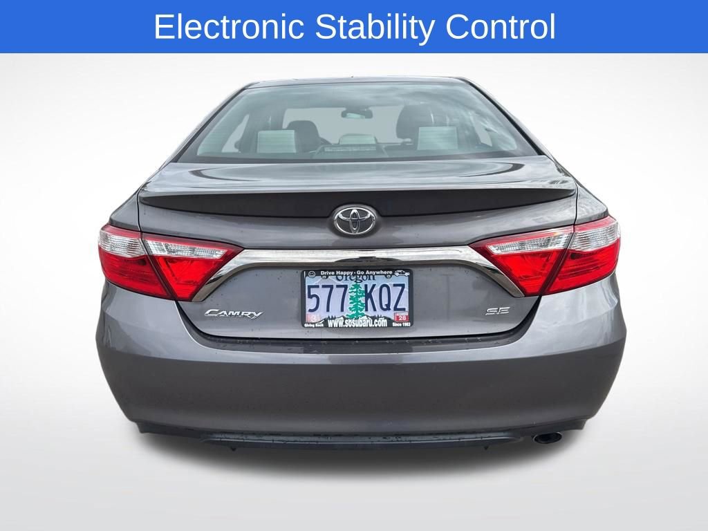 Used 2017 Toyota Camry SE image 6