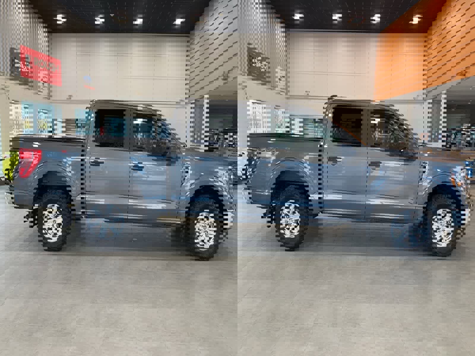 Certified 2023 Ford F150 XLT image 4