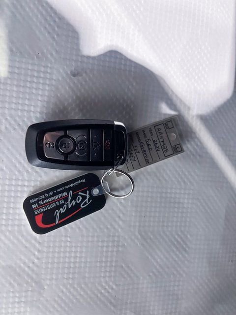 Used 2024 Ford Expedition XLT image 34