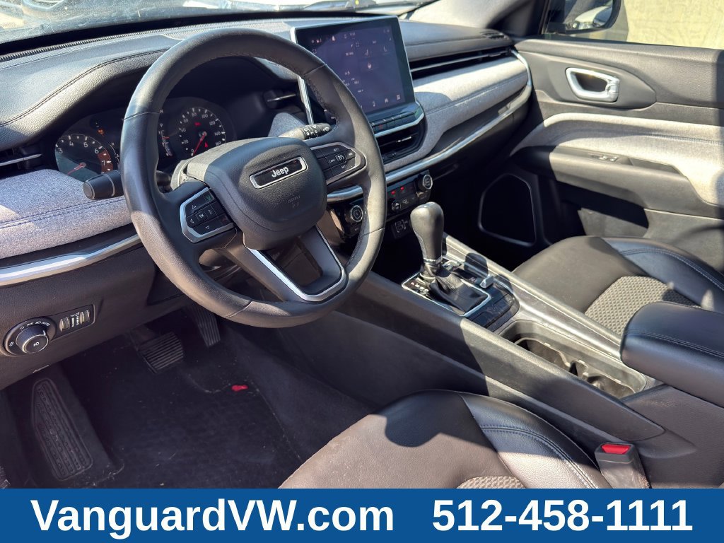 Used 2023 Jeep Compass Latitude w/ Convenience Group AWD/4WD image 11