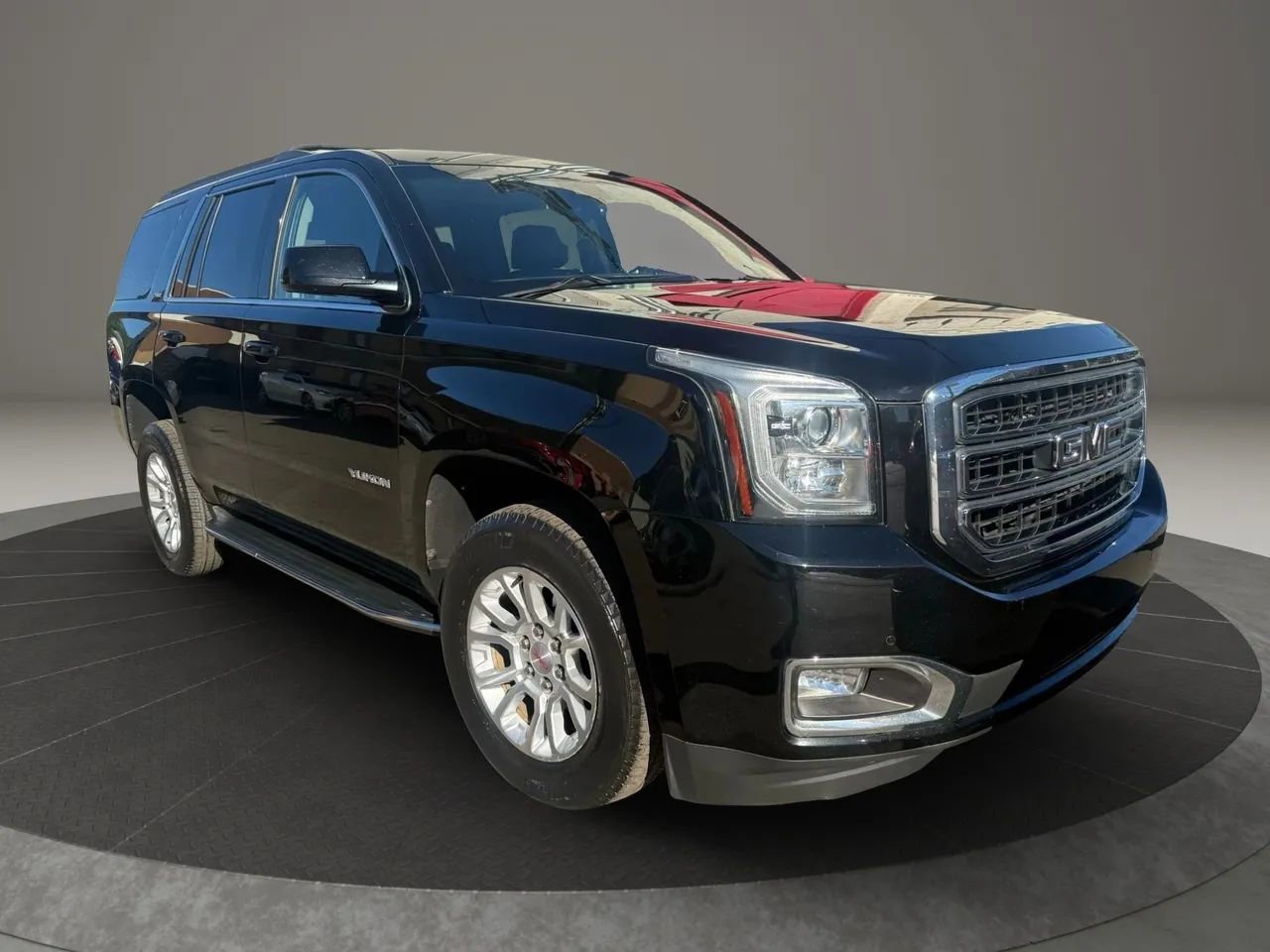 Used 2020 GMC Yukon SLT image 3