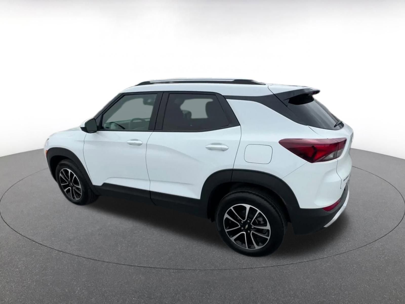 Used 2025 Chevrolet TrailBlazer LT image 10