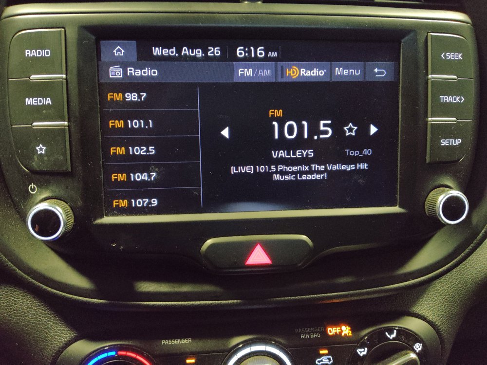 Used 2023 Kia Soul LX w/ LX Technology Package FWD image 25