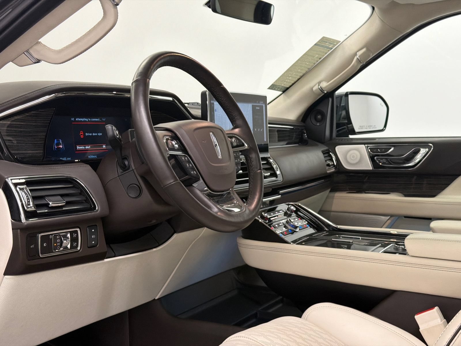Certified 2023 Lincoln Navigator Black Label AWD/4WD image 16