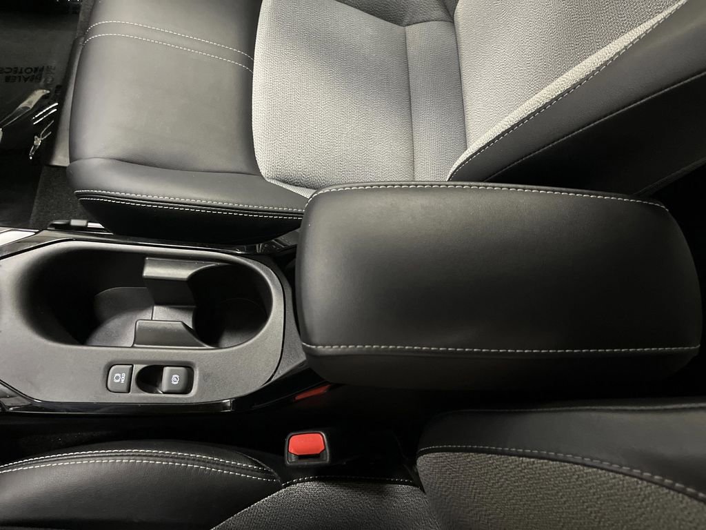 Used 2024 Toyota Corolla XSE image 19