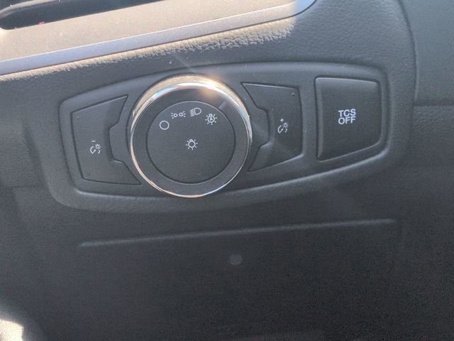 Used 2020 Ford Edge SE FWD image 19