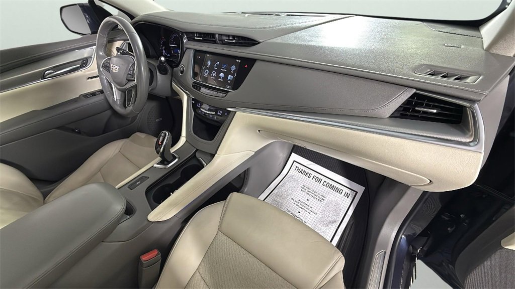 Used 2018 Cadillac XT5 Luxury w/ Driver Awareness Package image 47