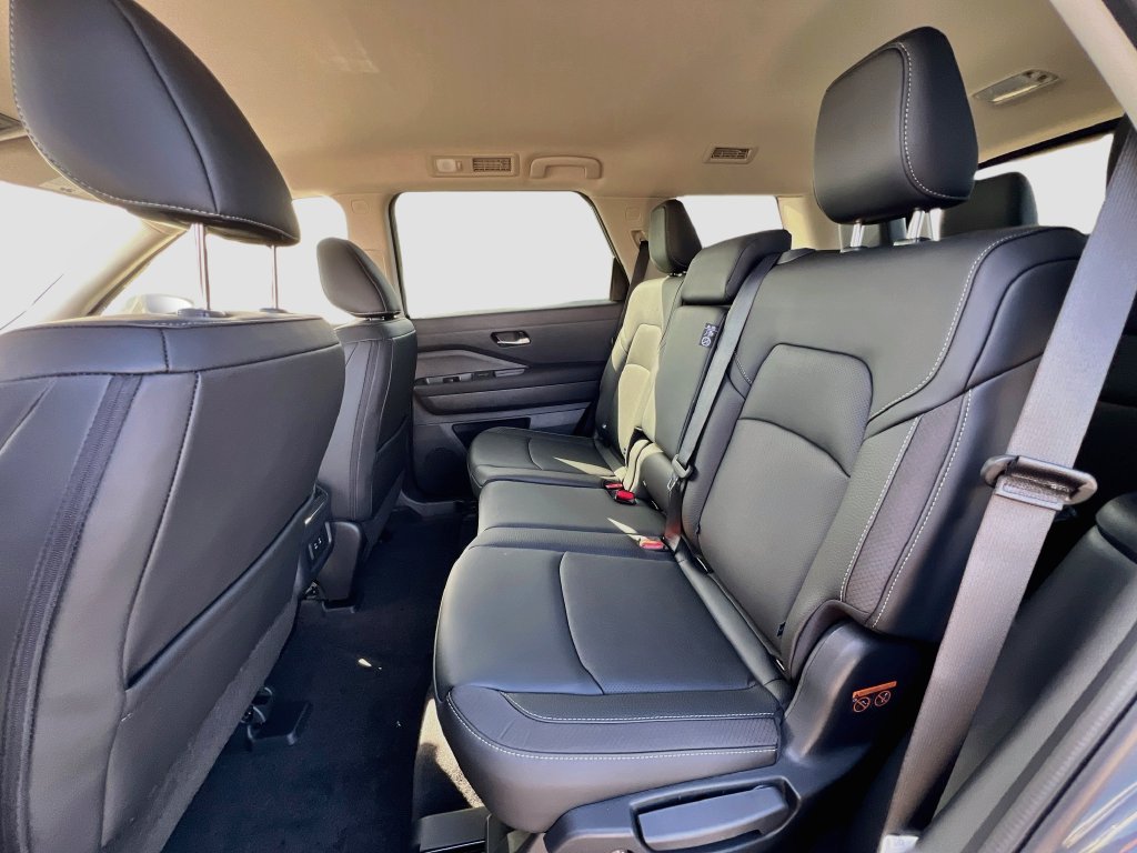 New 2026 Nissan Pathfinder SL FWD image 23