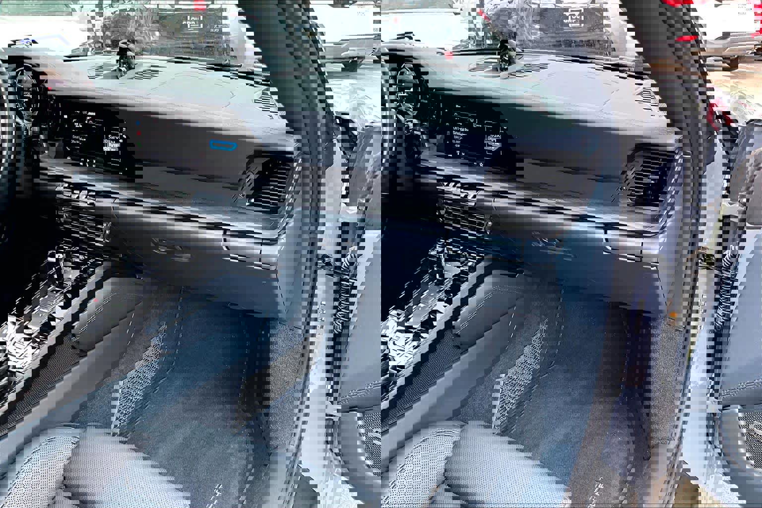 Used 2023 Porsche 911 Carrera GTS image 16