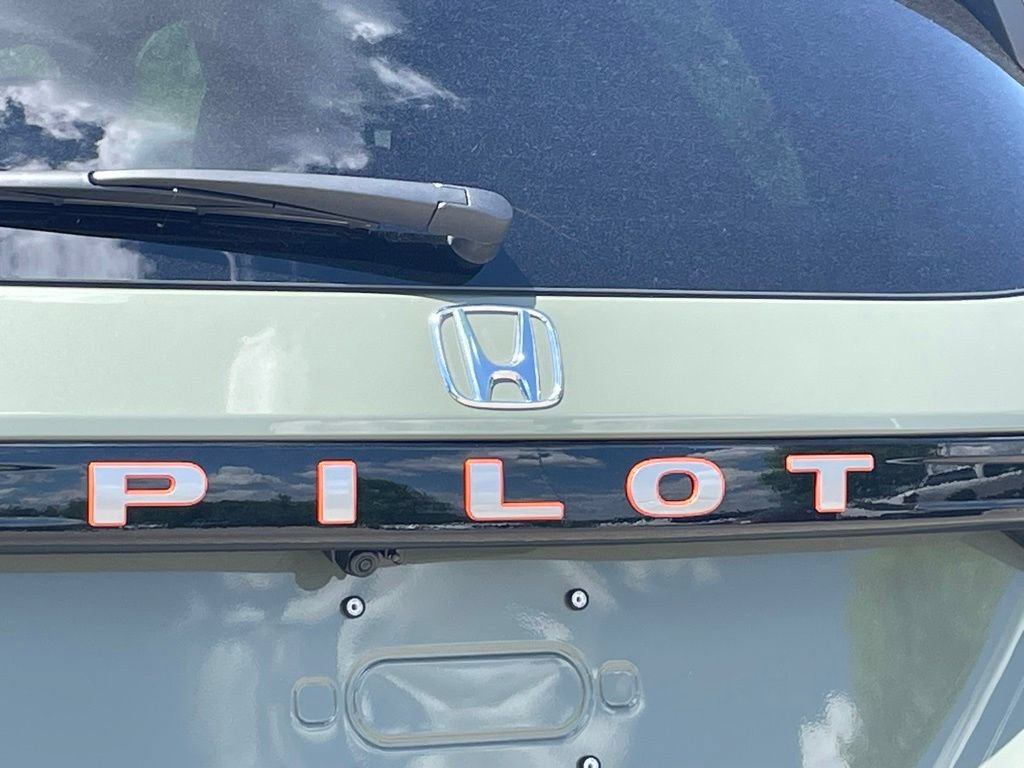 New 2026 Honda Pilot TrailSport image 23
