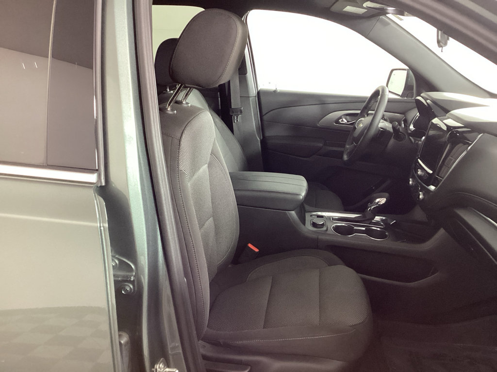 Used 2023 Chevrolet Traverse LT w/ LPO, Floor Liner Package AWD/4WD image 8