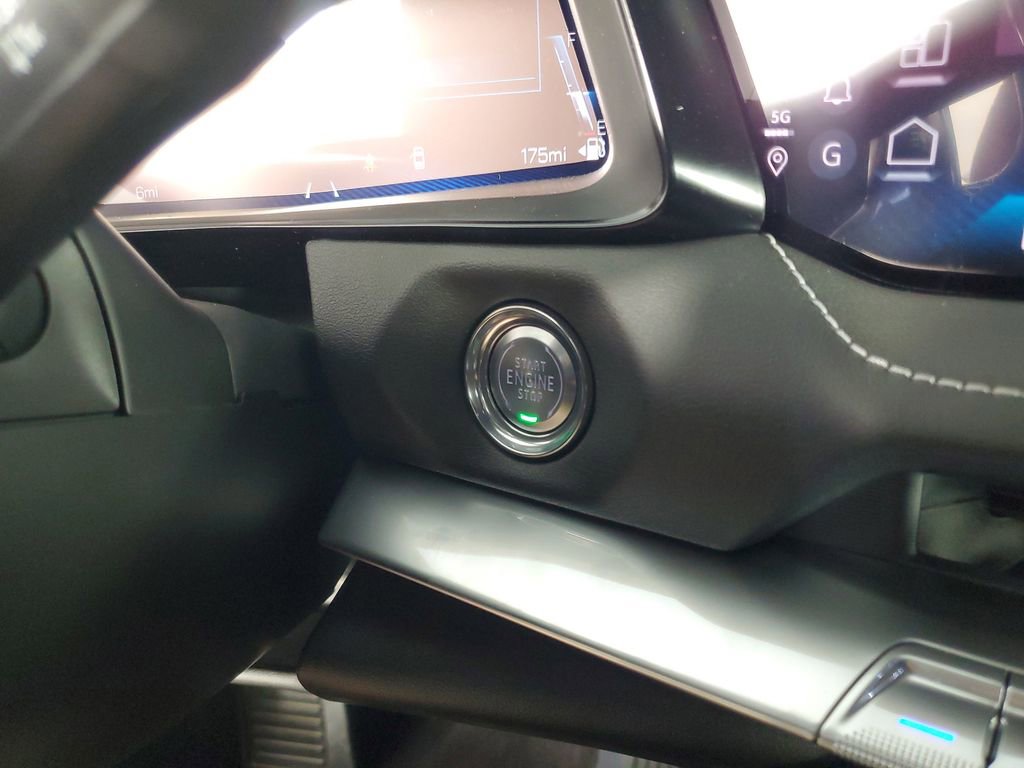 New 2026 Chevrolet Corvette Stingray Coupe w/ 1LT image 22