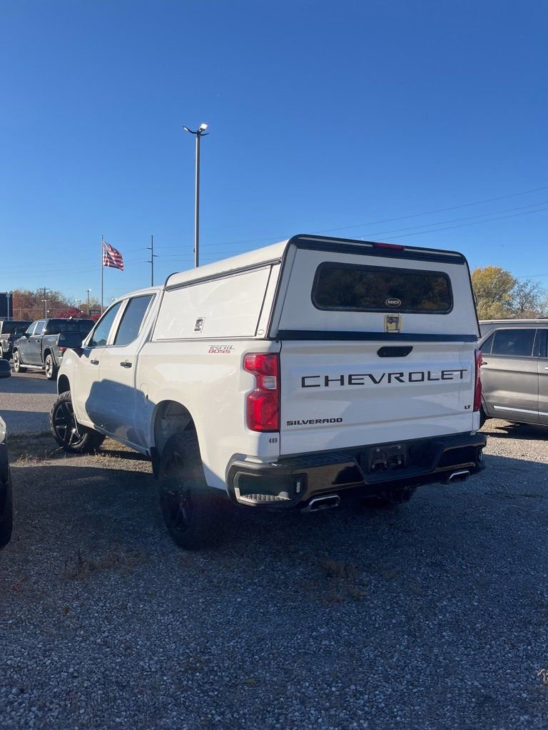 Used 2021 Chevrolet Silverado 1500 LT Trail Boss w/ Convenience Package II image 6