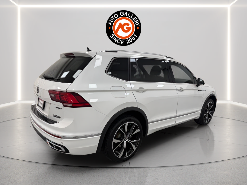 Used 2022 Volkswagen Tiguan SEL R-Line AWD/4WD image 3