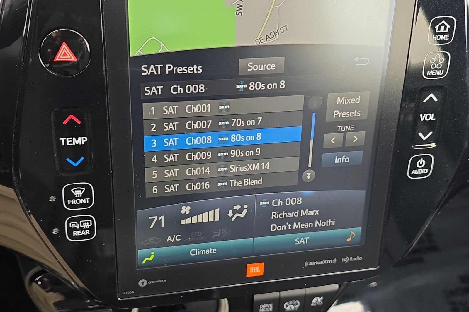 Used 2021 Toyota Prius Prime Limited w/ Carpet Mat Package (TMS) FWD image 15