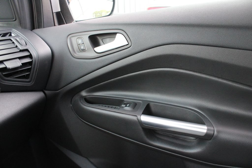 Used 2018 Ford Escape SE FWD image 20