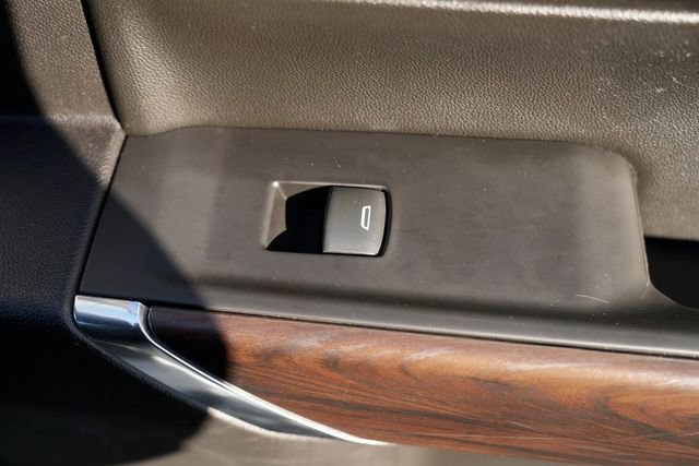 Used 2020 GMC Sierra 1500 SLT w/ SLT Premium Package image 37