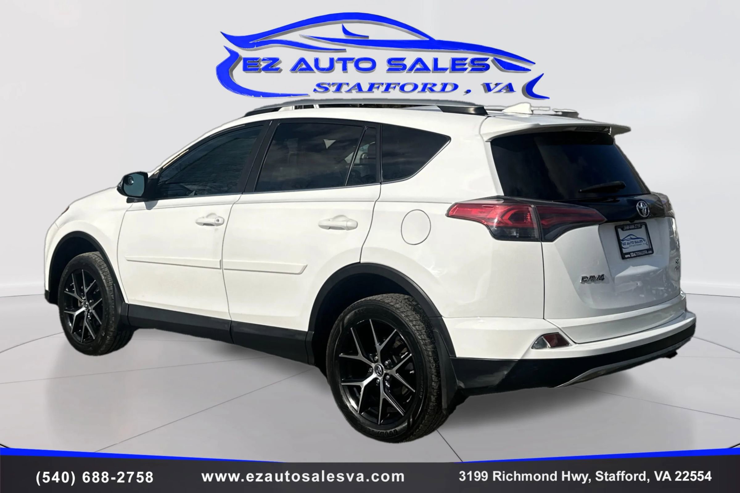Used 2017 Toyota RAV4 SE image 7