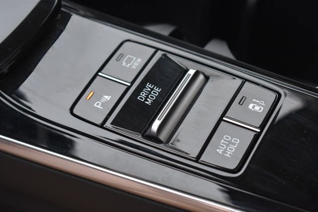 Used 2023 Hyundai Sonata Limited image 25