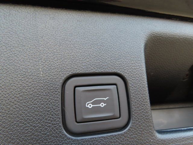 Certified 2024 Chevrolet Equinox EV RS image 33