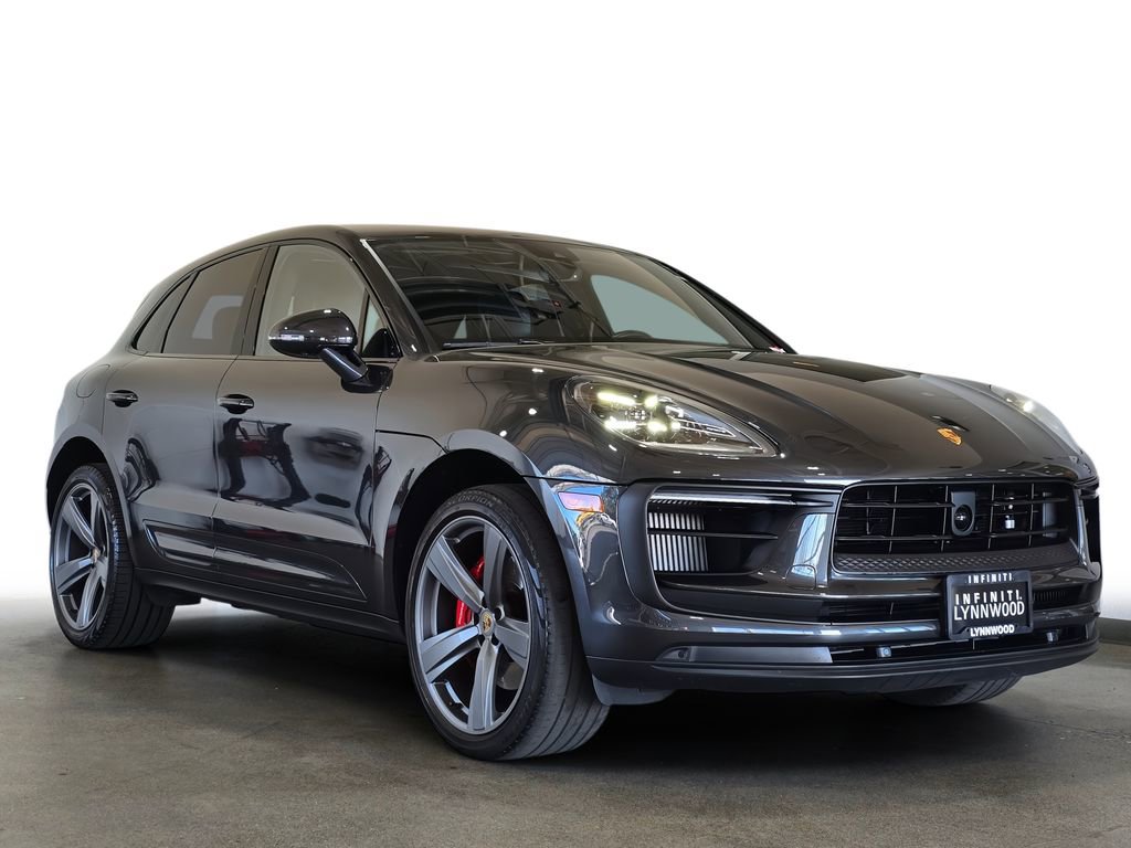 Used 2023 Porsche Macan S image 3