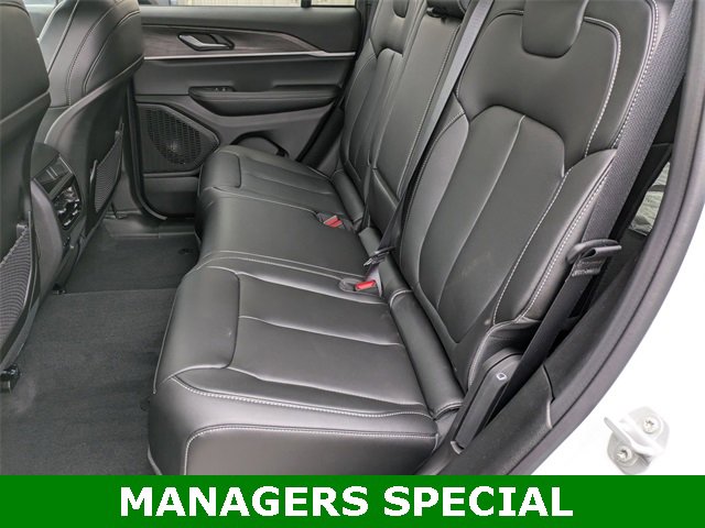 New 2025 Jeep Grand Cherokee Limited w/ Trailer Tow Package image 21