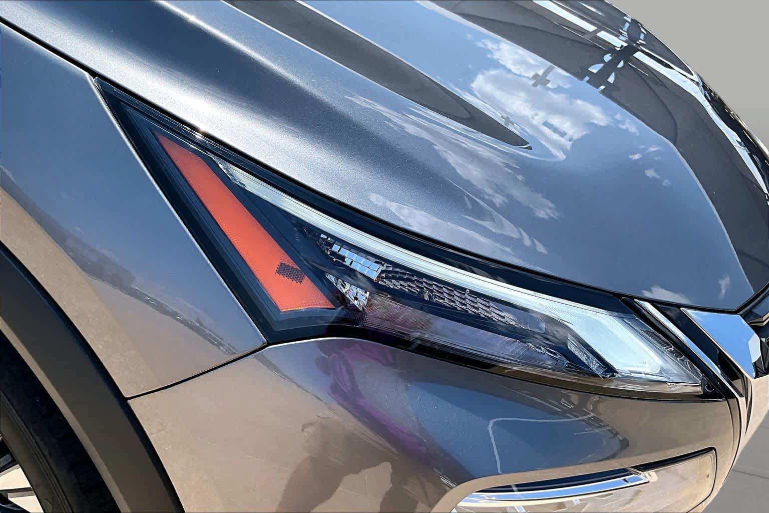 Certified 2023 Nissan Rogue SV FWD image 26