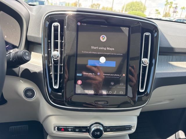 New 2026 Volvo XC40 B5 Plus w/ Protection Package Premier image 28