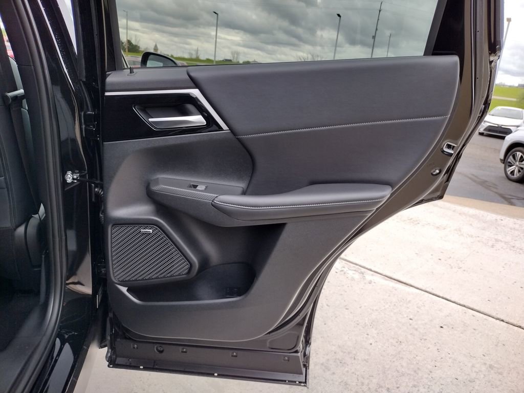 New 2026 Mitsubishi Outlander LE AWD/4WD image 31