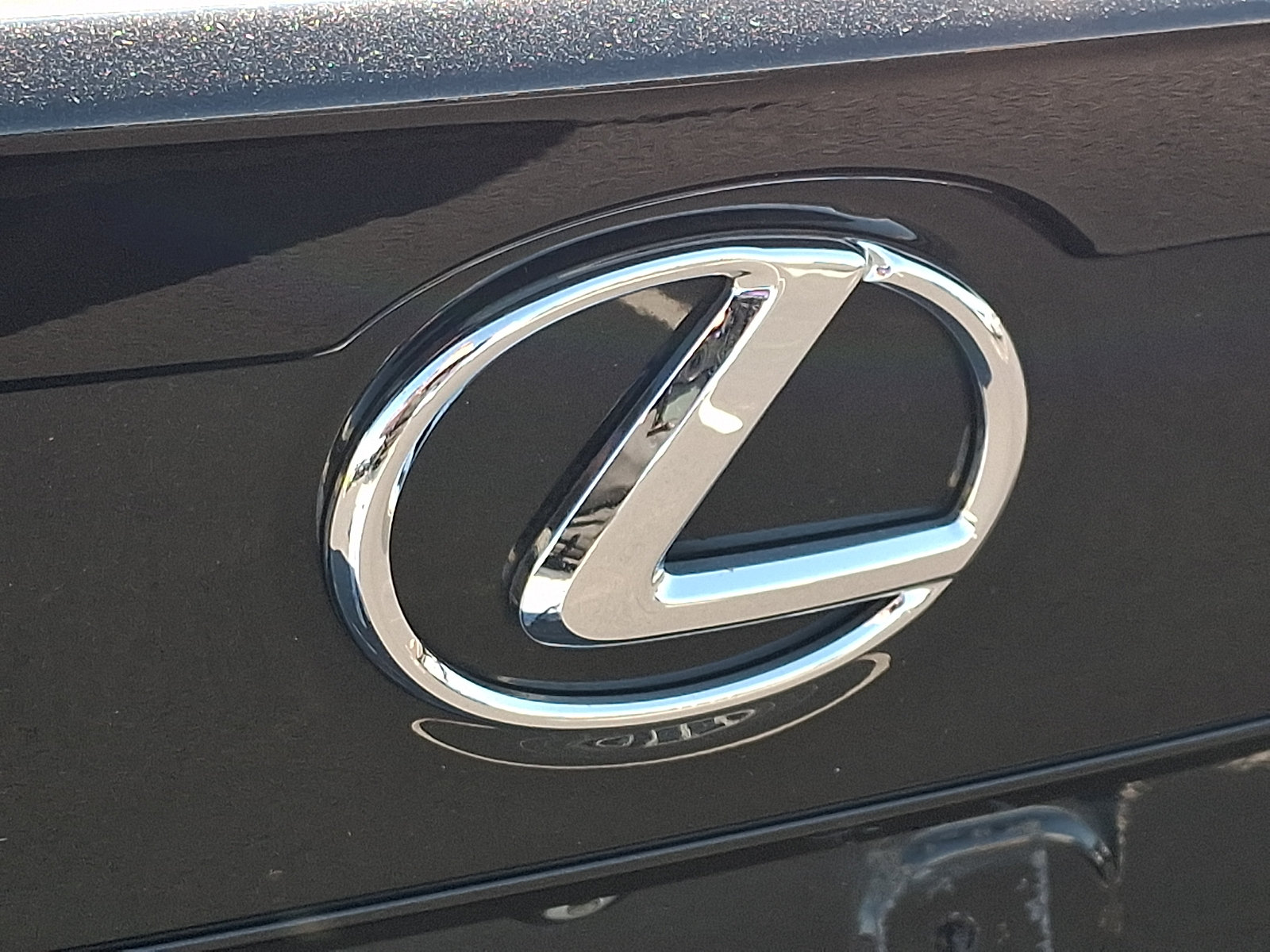 Used 2019 Lexus IS 300 F Sport w/ F Sport Package AWD/4WD image 36