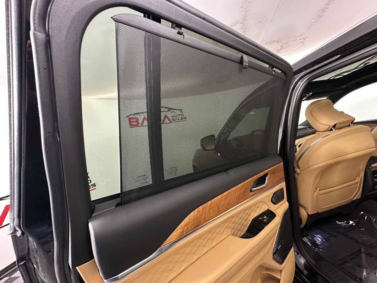 Used 2021 Jeep Grand Cherokee L Summit AWD/4WD image 18