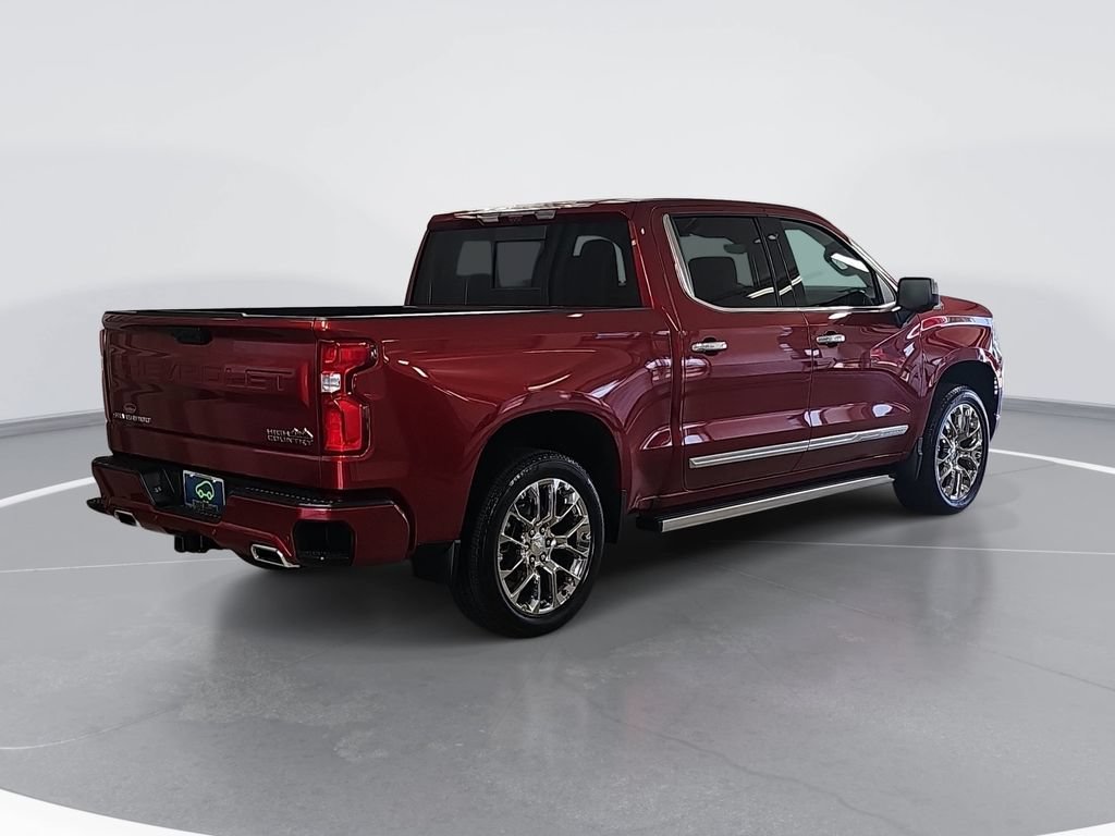 Used 2026 Chevrolet Silverado 1500 High Country AWD/4WD image 3