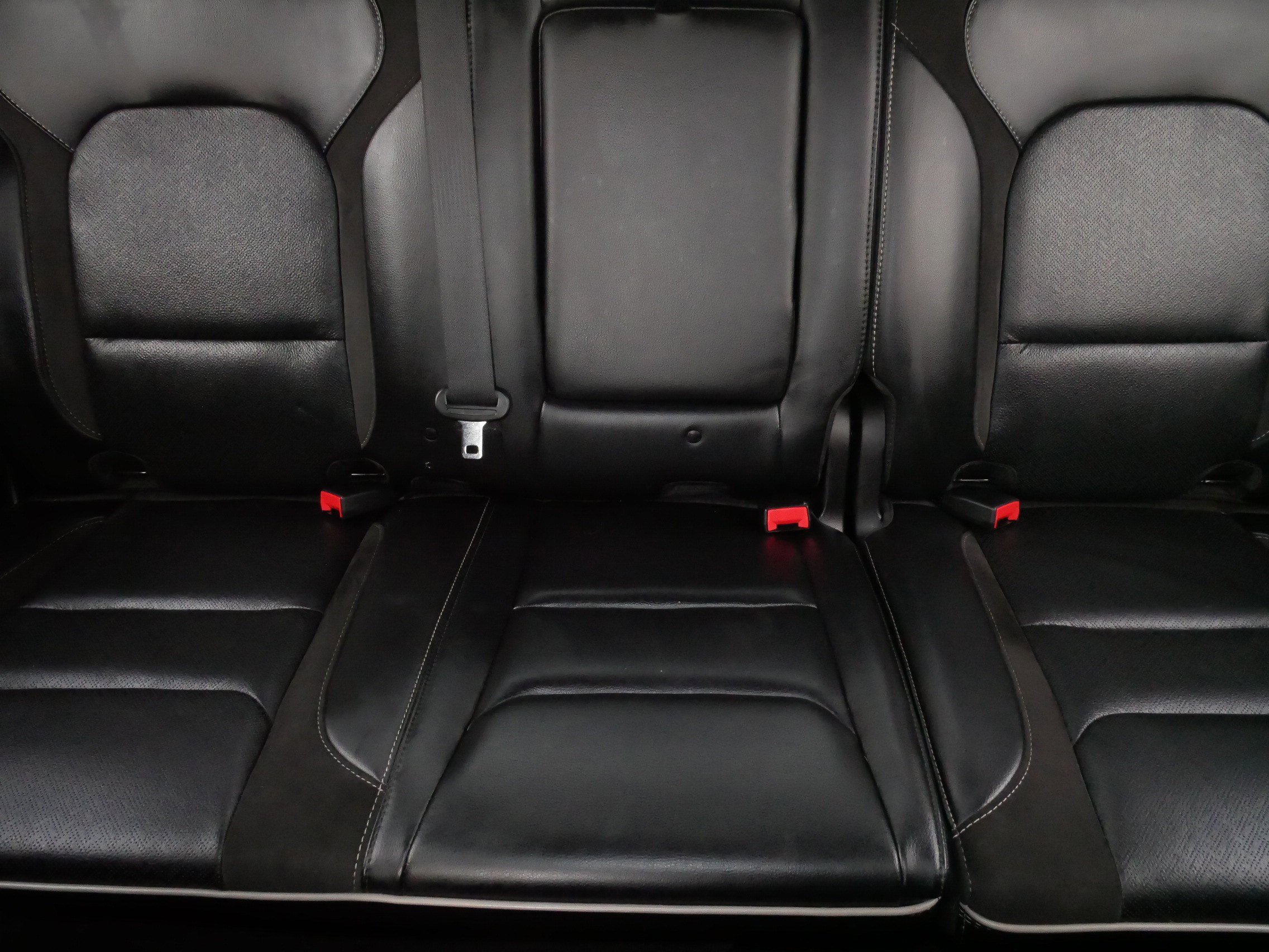 Used 2022 RAM 1500 Laramie image 13