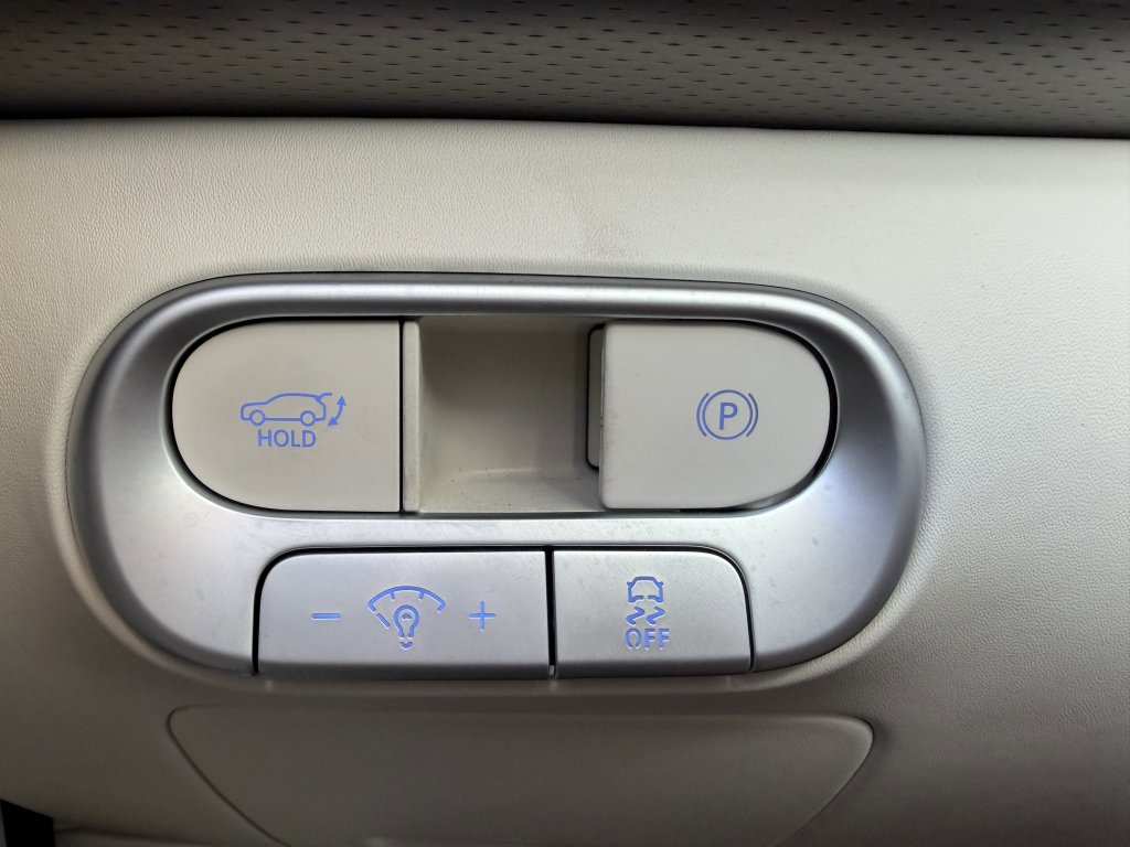 Used 2023 Genesis GV60 Performance image 27