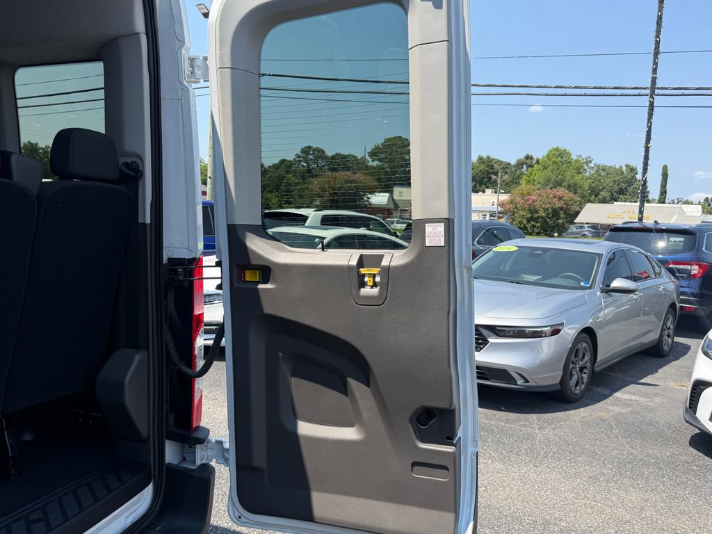 Used 2025 Ford Transit 350 XLT RWD image 18