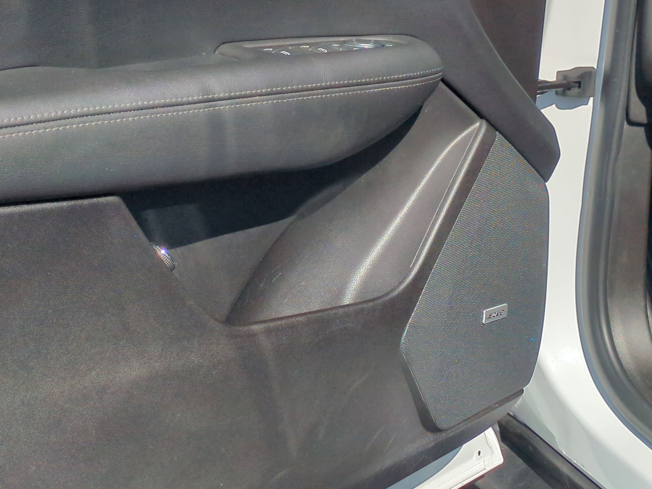 Certified 2024 Cadillac XT5 Premium Luxury FWD image 24