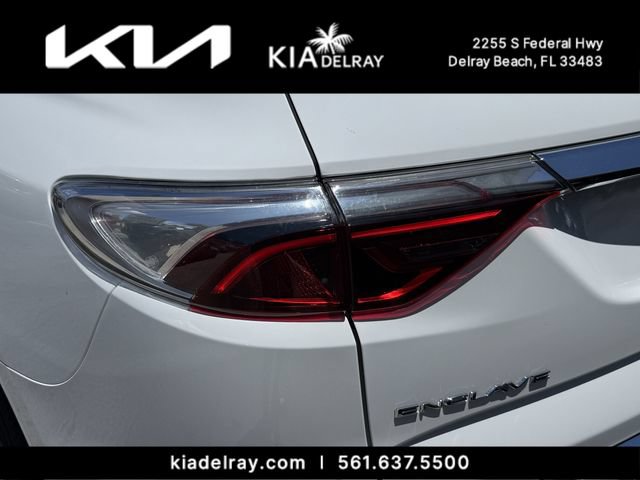 Used 2023 Buick Enclave Essence FWD image 7