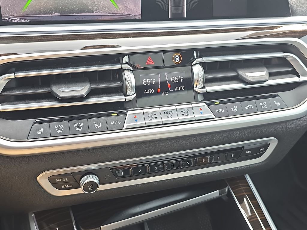 Used 2021 BMW X5 xDrive40i w/ Premium Package image 28