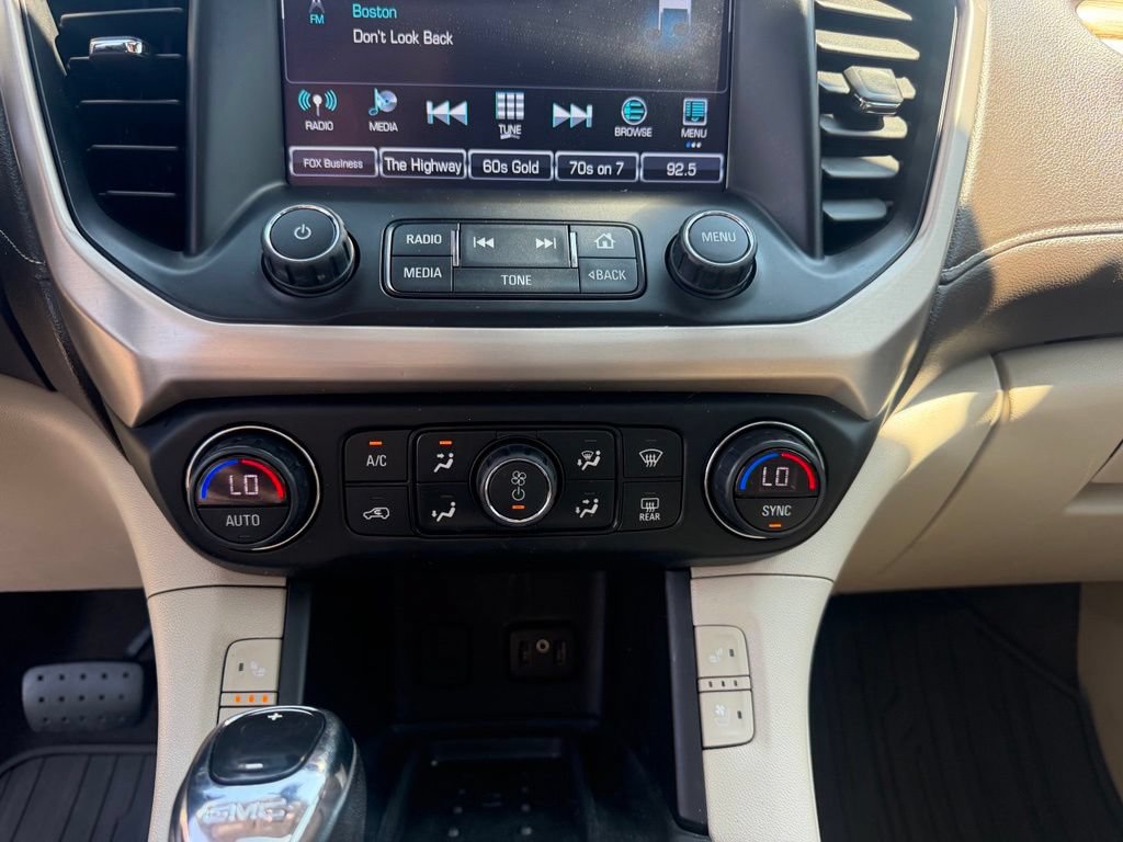 Used 2019 GMC Acadia Denali w/ Technology Package FWD image 35