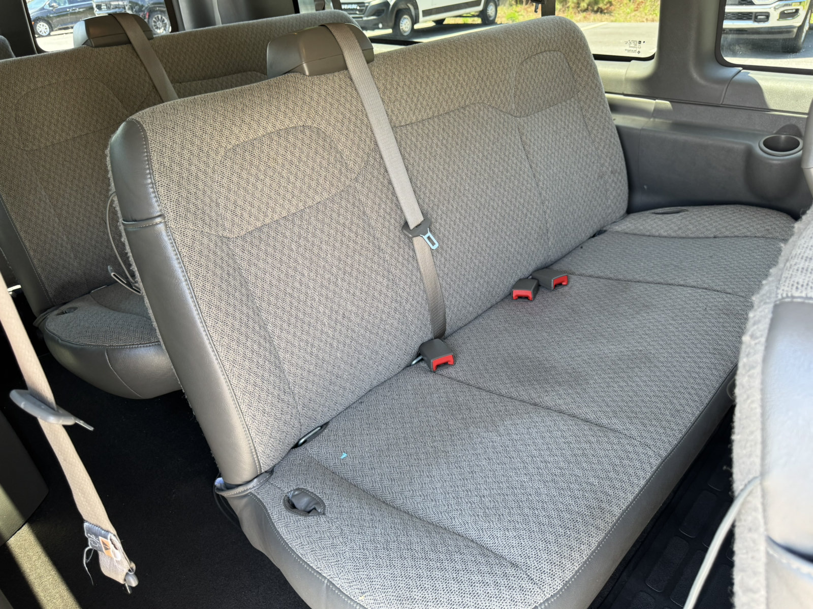 Used 2025 GMC Savana 3500 LT w/ LT Preferred Equipment Group RWD image 17
