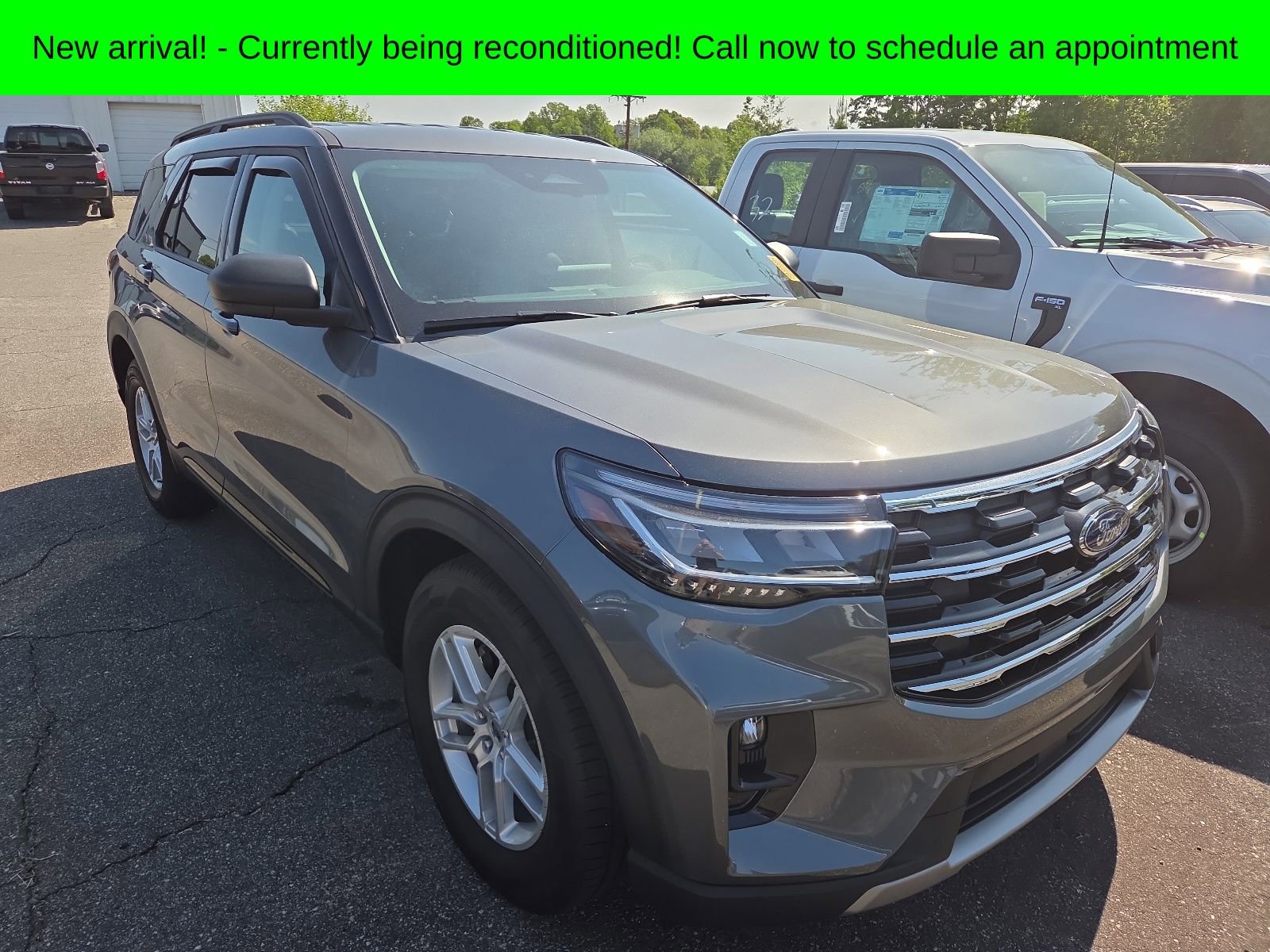Used 2026 Ford Explorer Active w/ Active Comfort Package RWD image 3