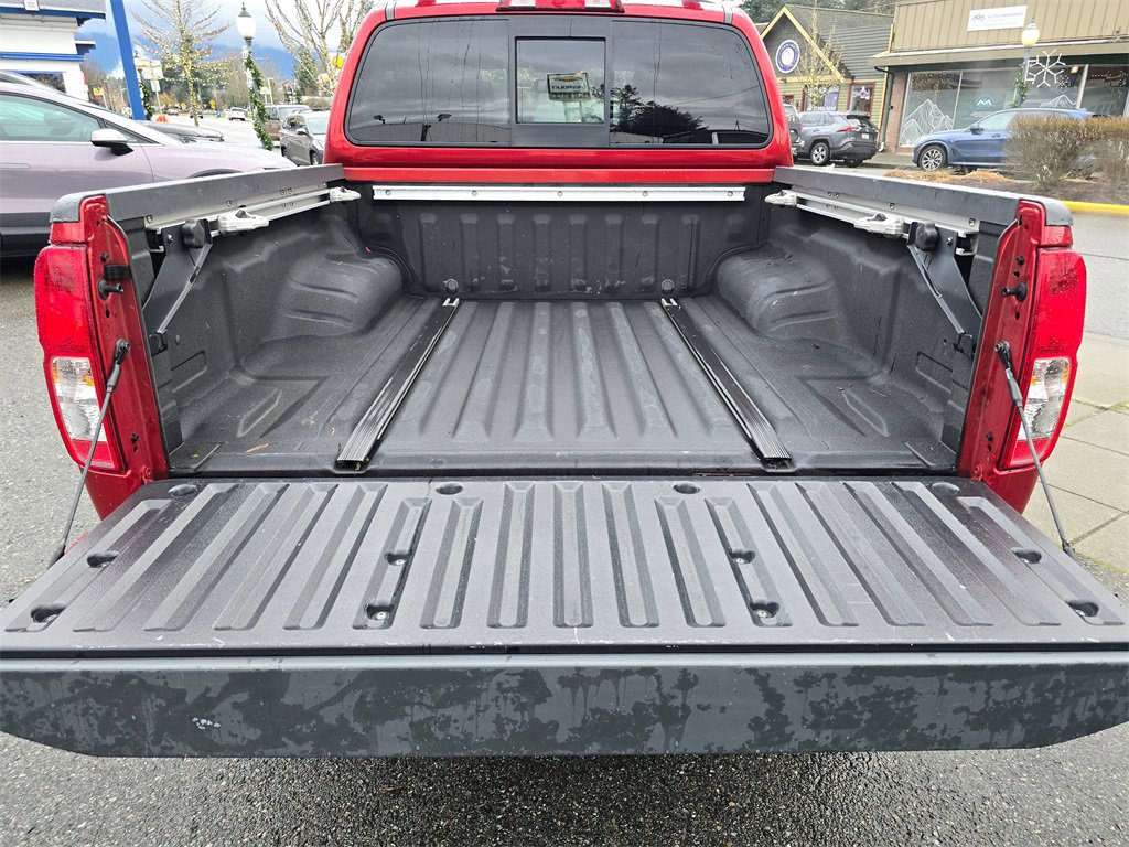 Used 2017 Nissan Frontier PRO-4X w/ Pro-4x Luxury Package image 14