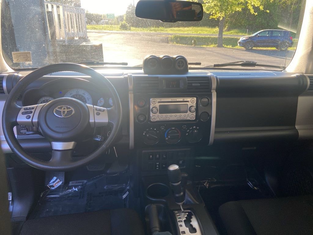 Used 2012 Toyota FJ Cruiser 4WD w/ Upgrade Pkg image 20