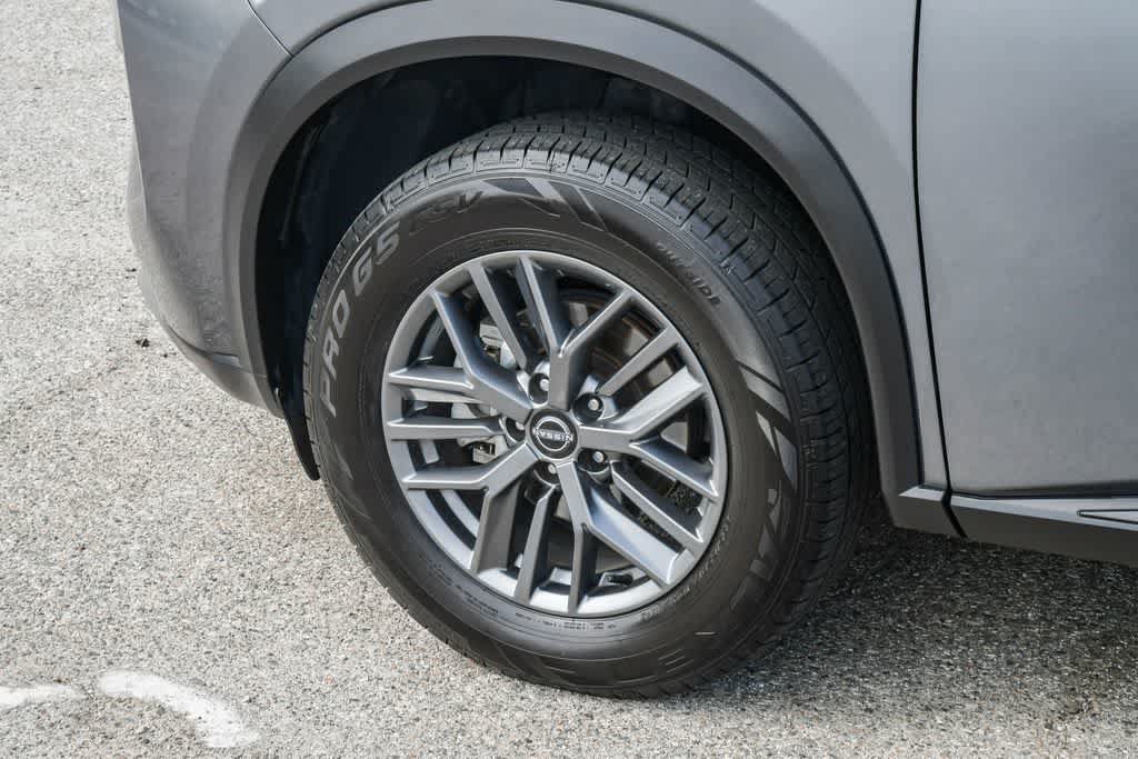 Used 2023 Nissan Rogue S FWD image 10