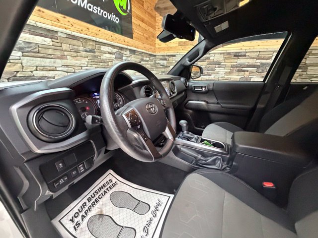 Used 2023 Toyota Tacoma TRD Off-Road AWD/4WD image 6