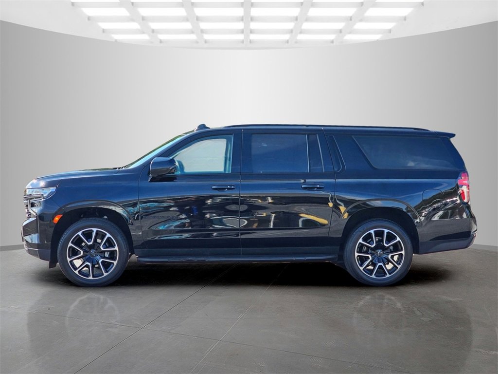 Used 2022 Chevrolet Suburban RST w/ Luxury Package image 3