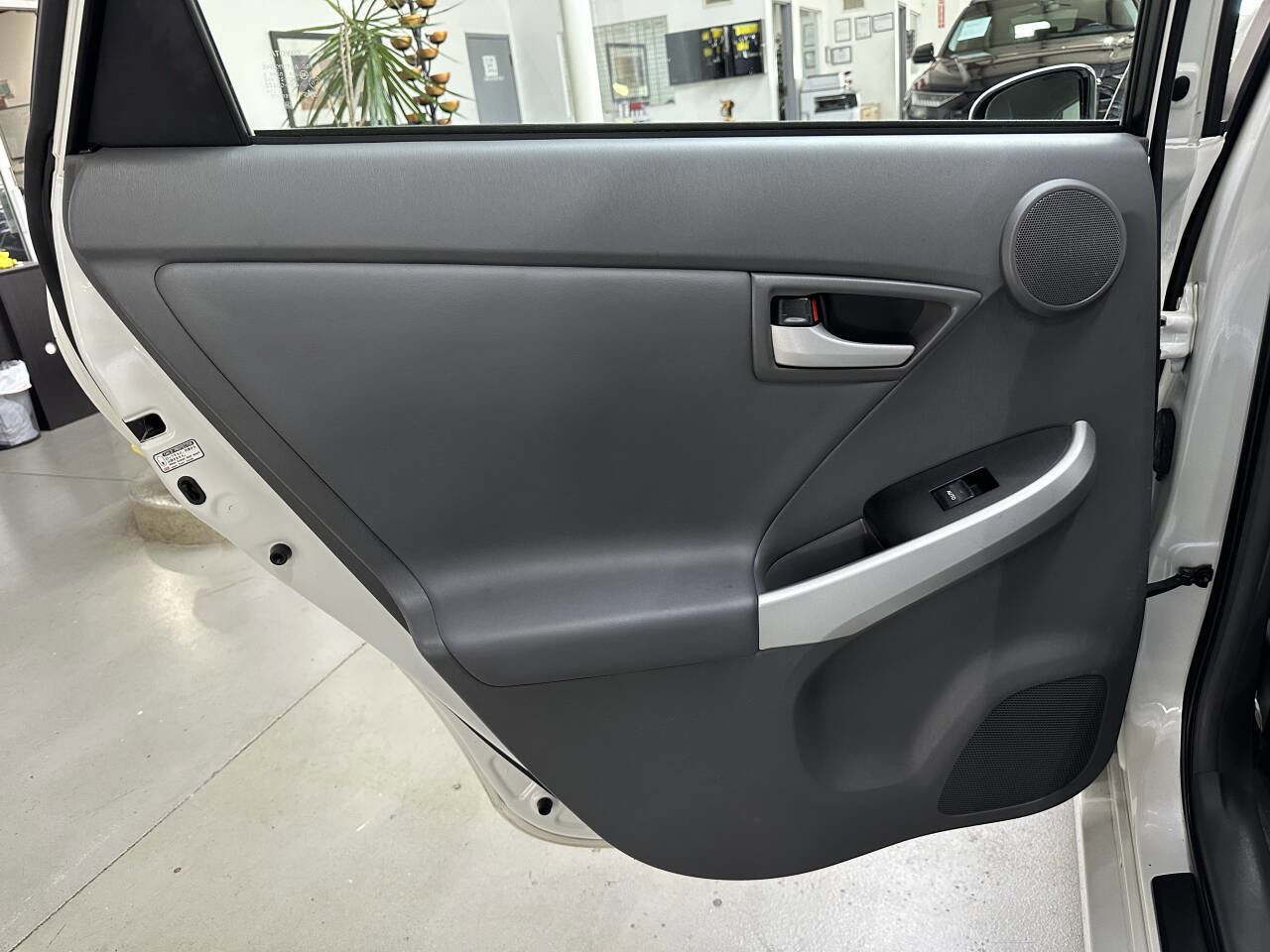 Used 2010 Toyota Prius image 12