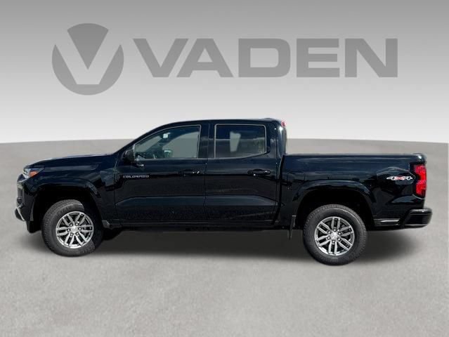 Used 2024 Chevrolet Colorado LT w/ LT Convenience Package II AWD/4WD image 26