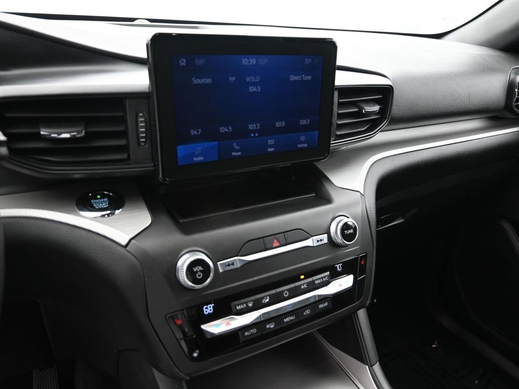Used 2020 Ford Explorer XLT w/ Comfort Package AWD/4WD image 30